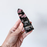 rhodonite point