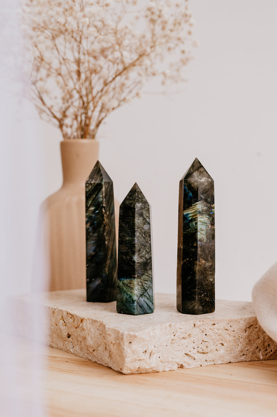 labradorite point