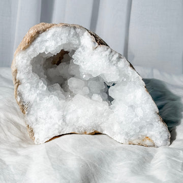 clear quartz geode HALF - 3B (matches with 3A)