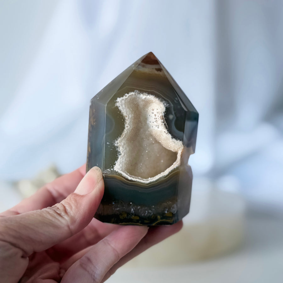 agate druzy point 17