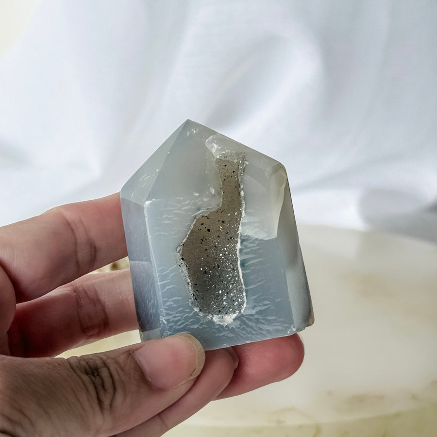 agate druzy point 24