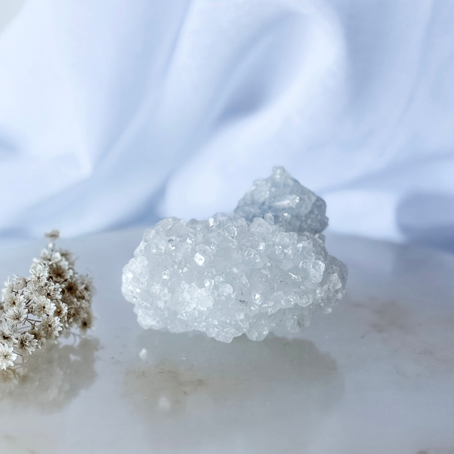 apophyllite cluster 01