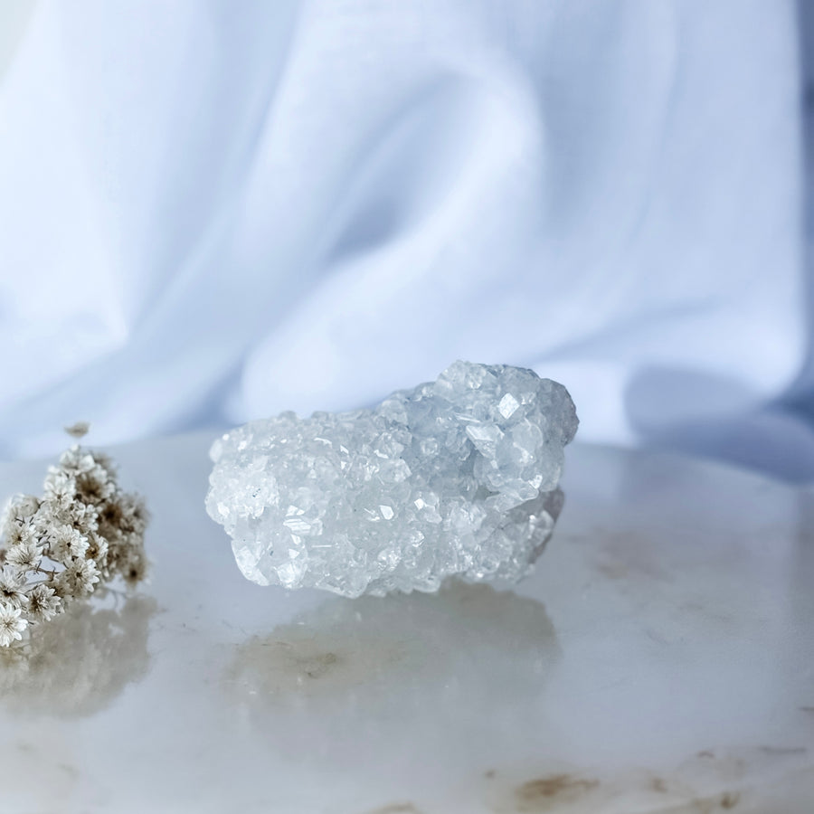 apophyllite cluster 01