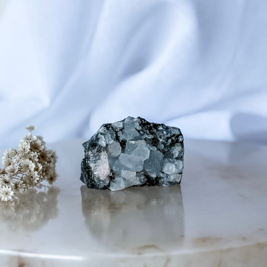 apophyllite cluster 02