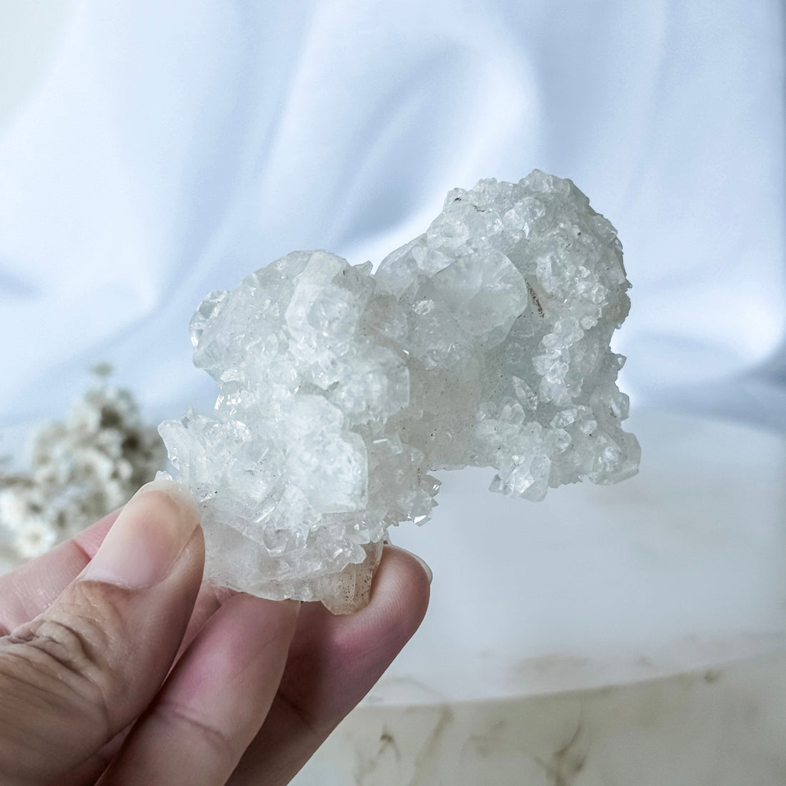 apophyllite cluster 03