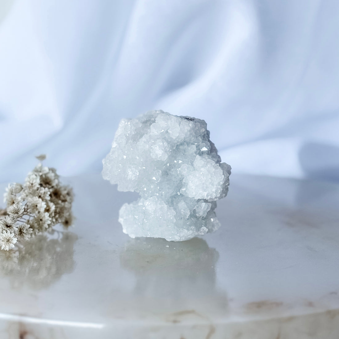 apophyllite cluster 04