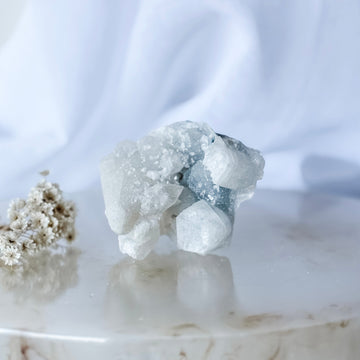 apophyllite cluster 05
