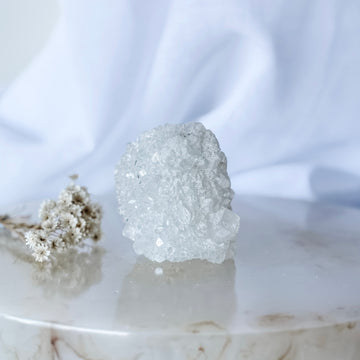 apophyllite cluster 07