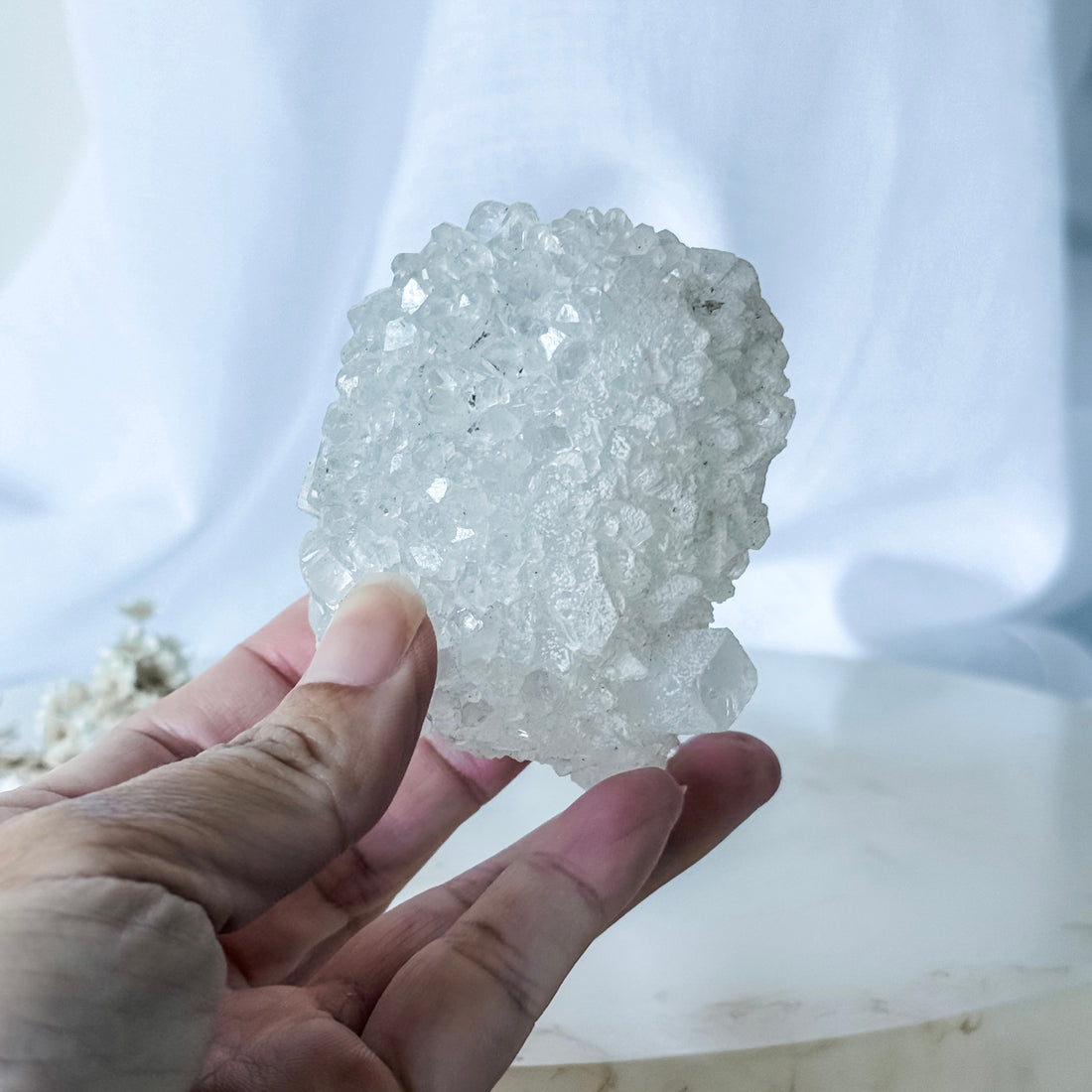 apophyllite cluster 07