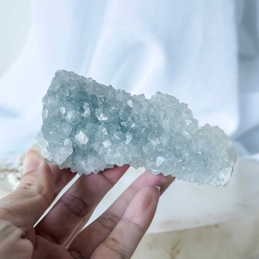 apophyllite cluster 13