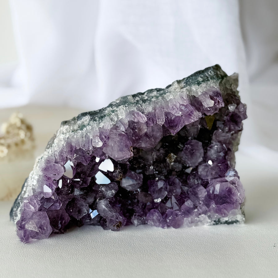 amethyst cluster 02